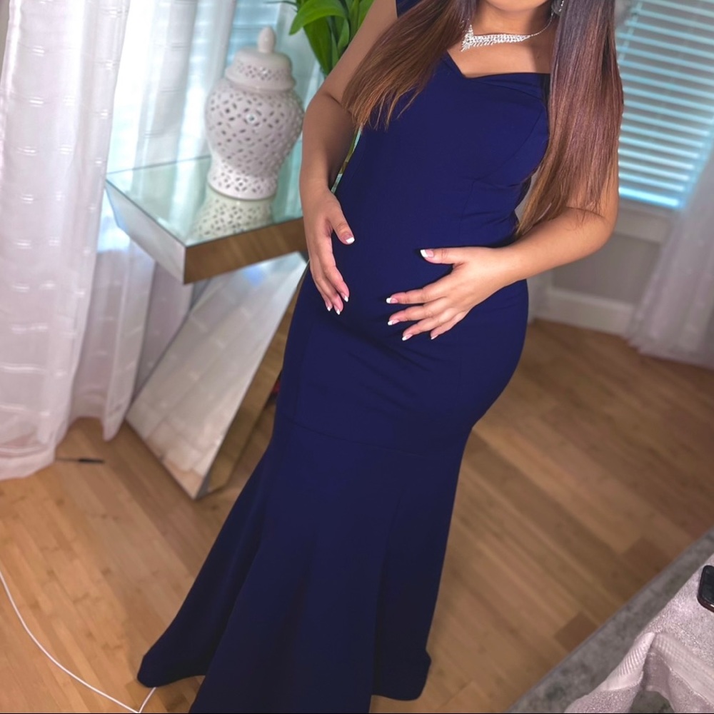 Windsor Large long navy blue dress